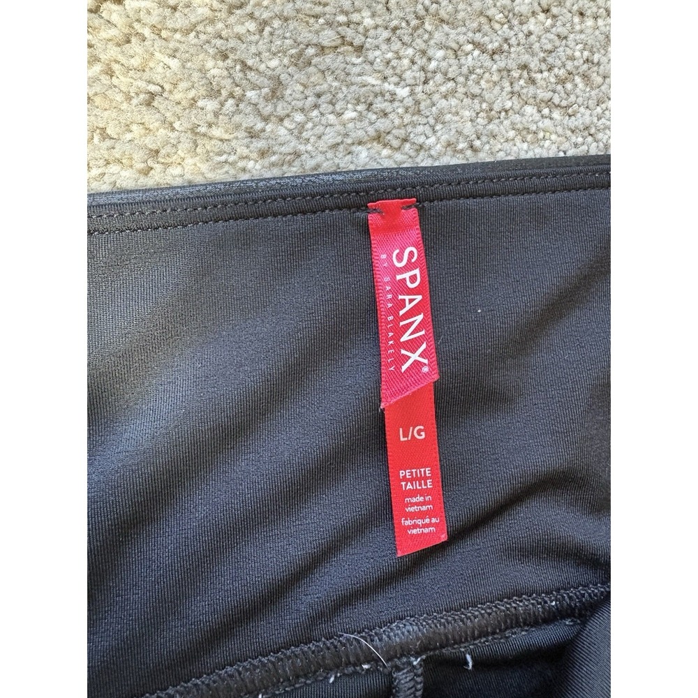 Spanx Faux Leather Leggings Womens Large Petite Mid Rise Black Pull On Stretch - Picture 3 of 8